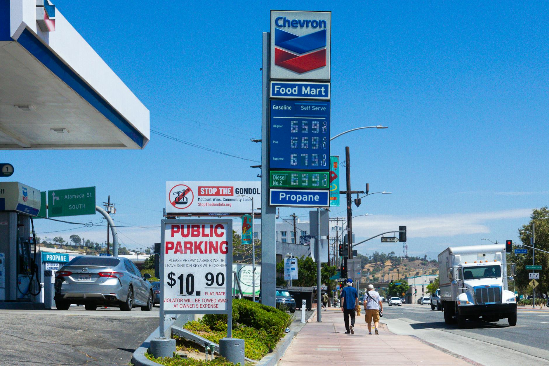 High Gas Prices Push Alberta Families to Rethink Summer Plans