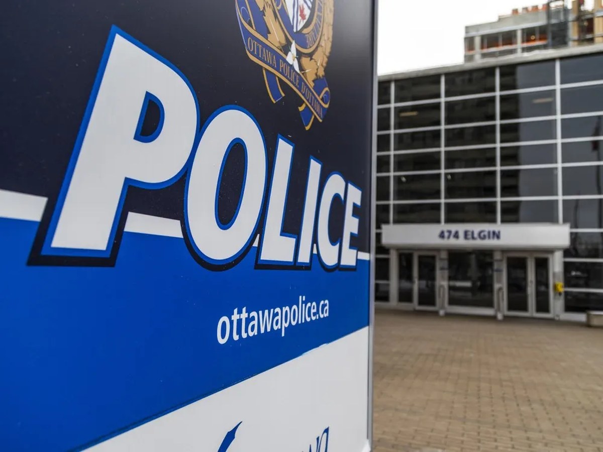 Ottawa police officer charged with assault in off-duty incident