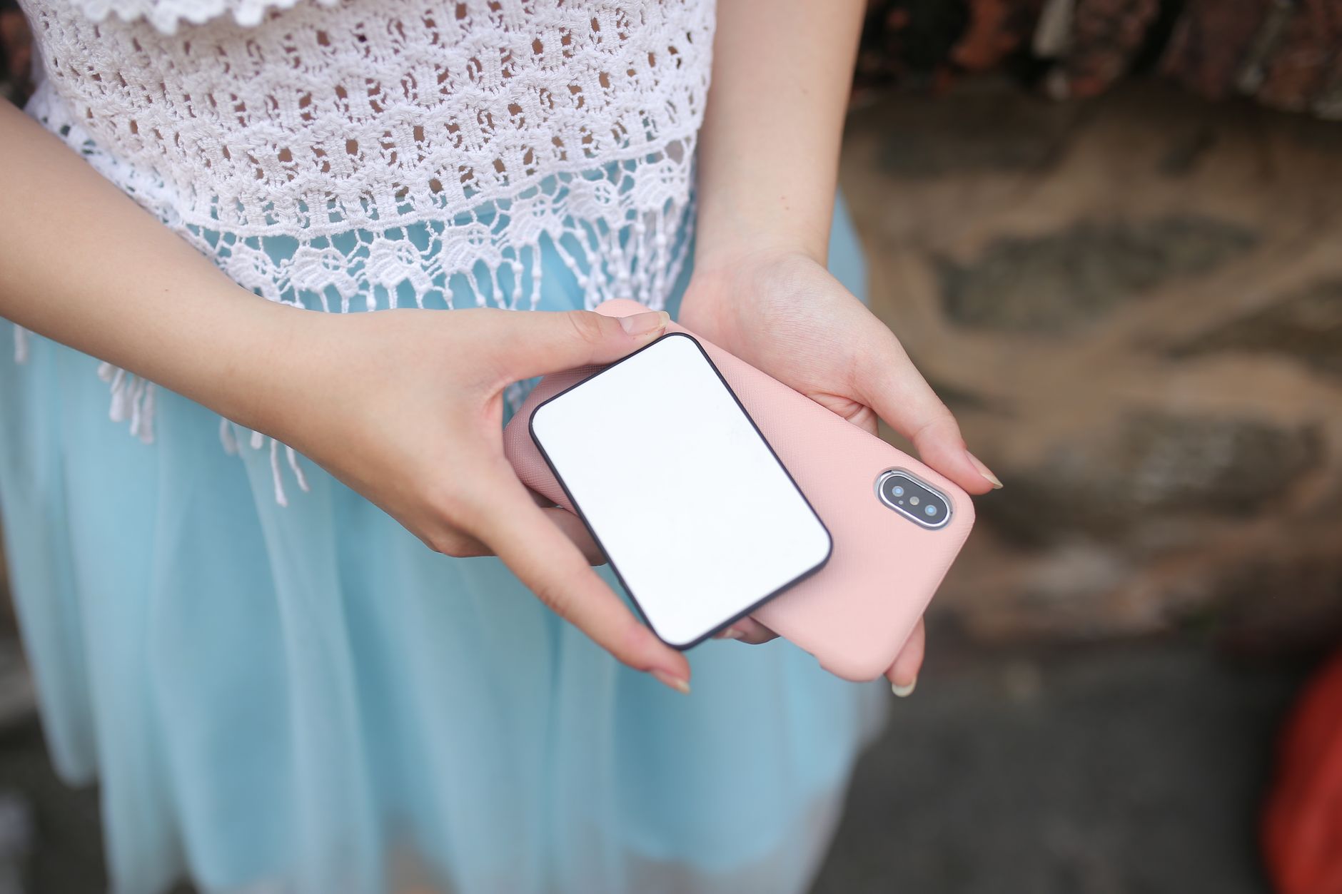Health Canada recalls wireless power bank over fire hazard