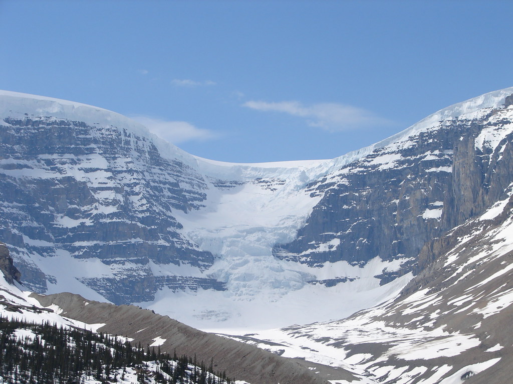 Tour bus rolls at Columbia Icefield, man seriously injured