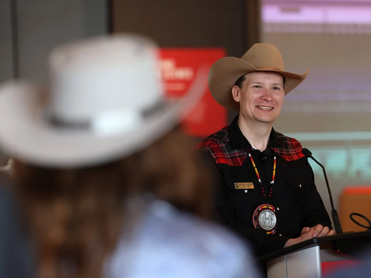 Mayor Jeromy Farkas builds political support through daily Reddit engagement with 124,000 karma