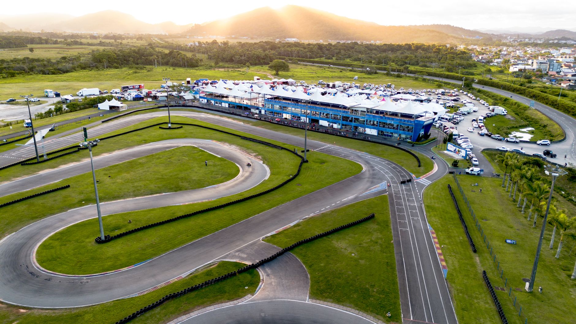 Calgary company acquires both Alberta racetracks for $23.2 million, pledges long-term commitment