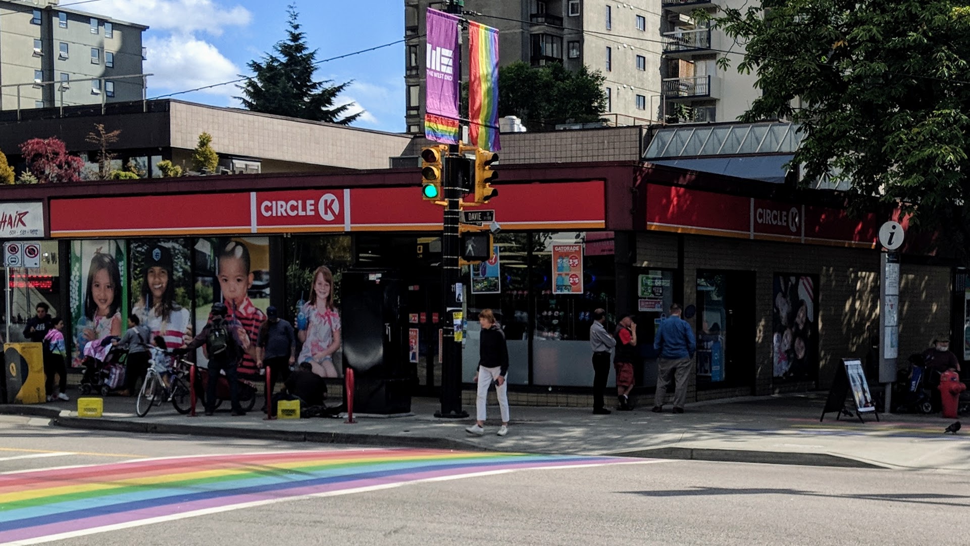 VPD arrest man after knife assault on 76-year-old in downtown Vancouver