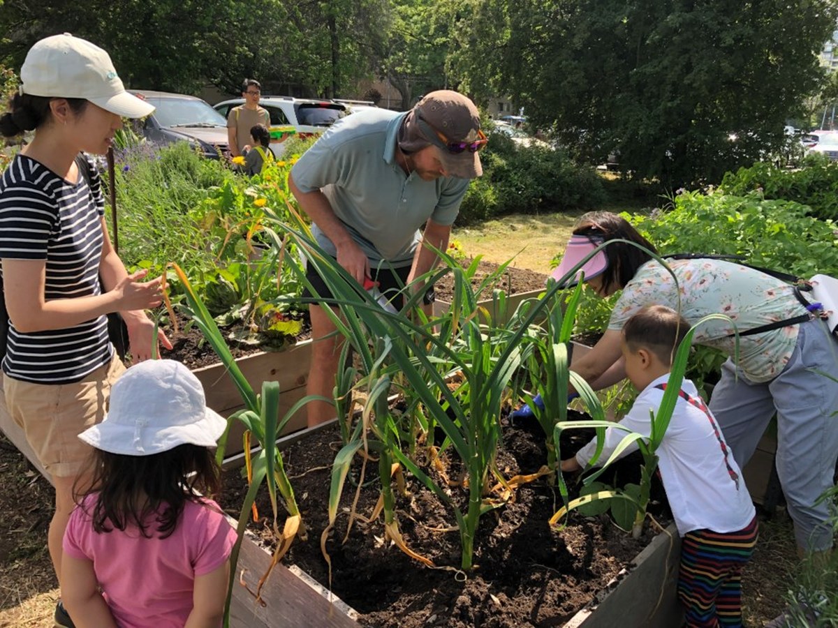 Richmond's free gardening workshops return every Thursday through October