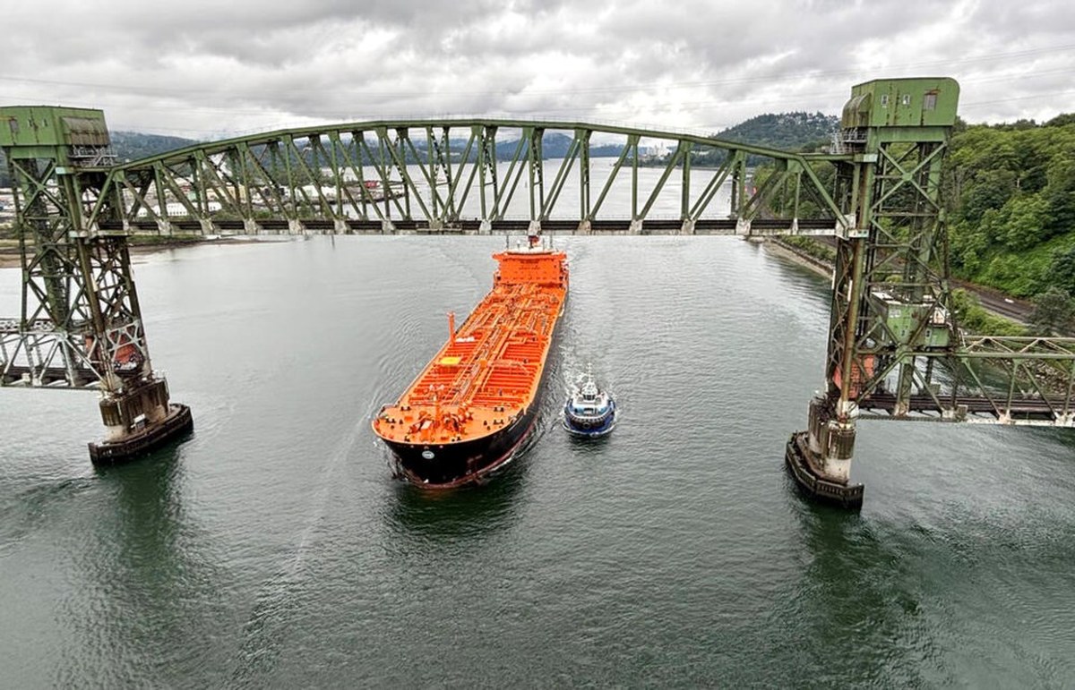Vancouver Fraser Port Authority gets approval to dredge Second Narrows