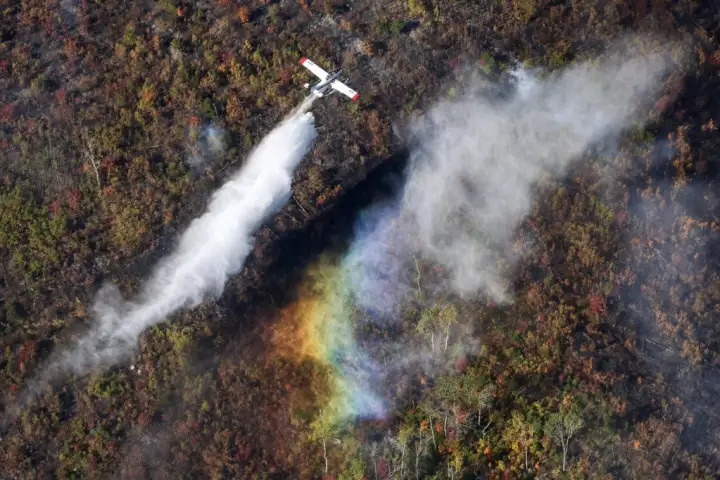 Three killed as wildfire-fighting plane crashes near Fort Simpson