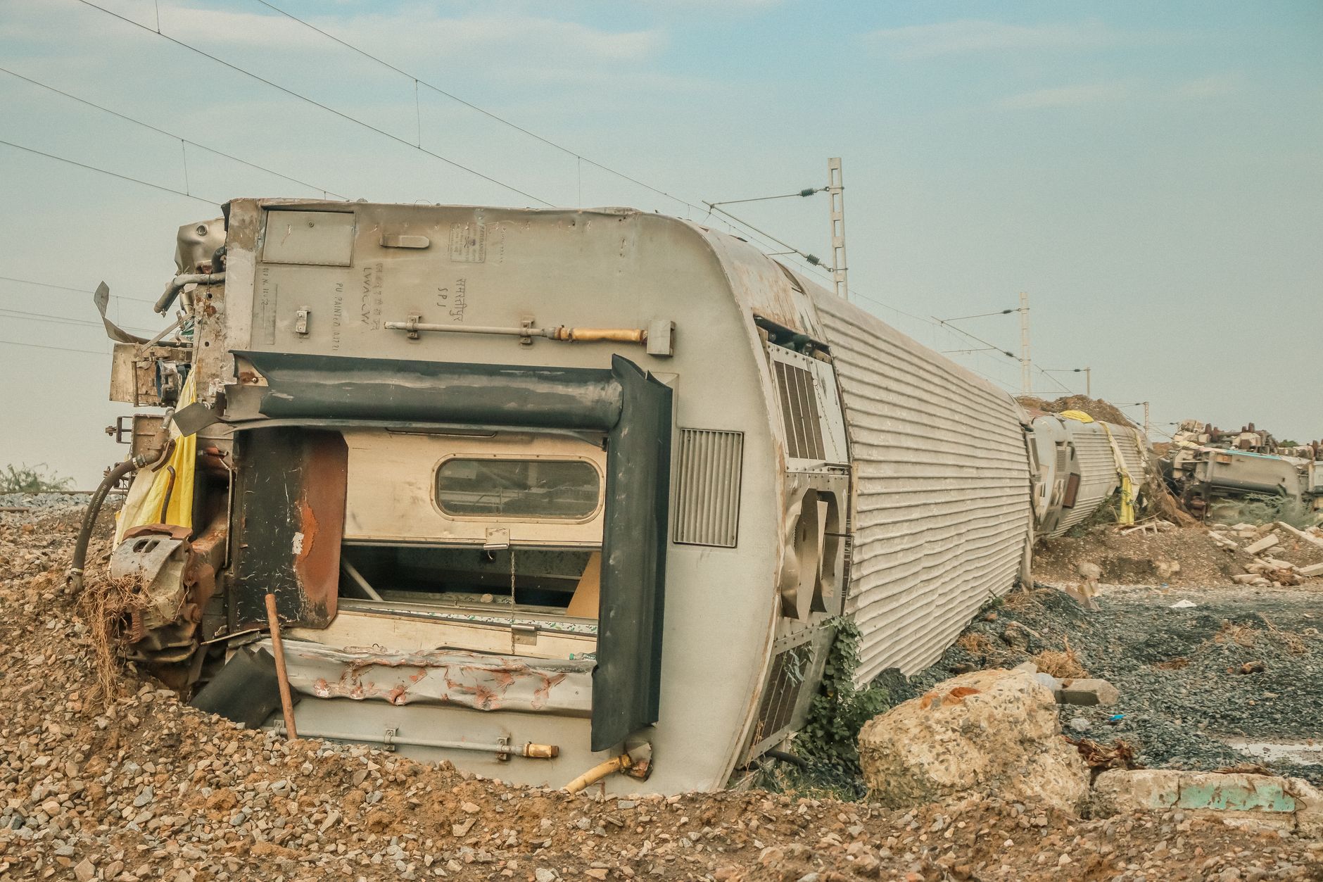 CN freight train derailment in Repentigny linked to missing rail anchors