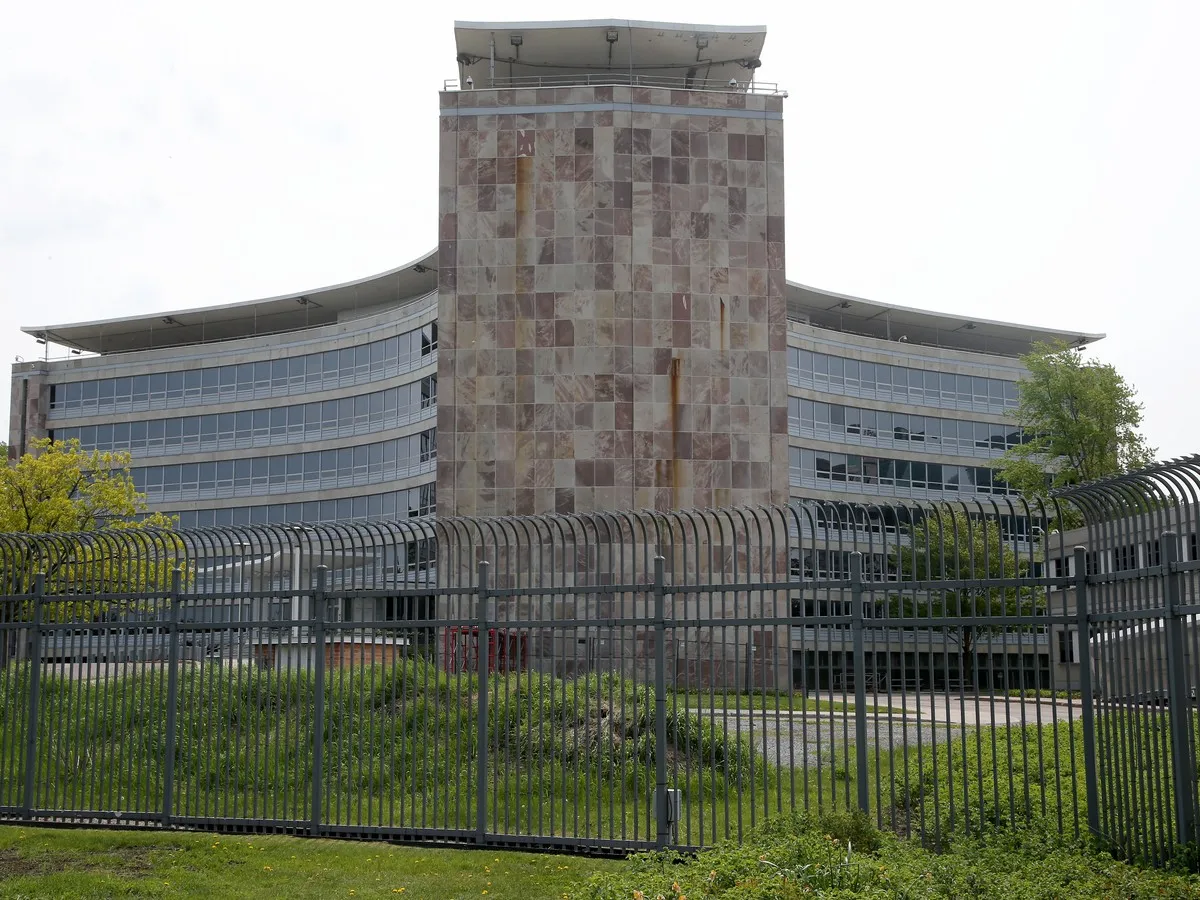 NCC approves redevelopment of seven federal properties at Confederation Heights