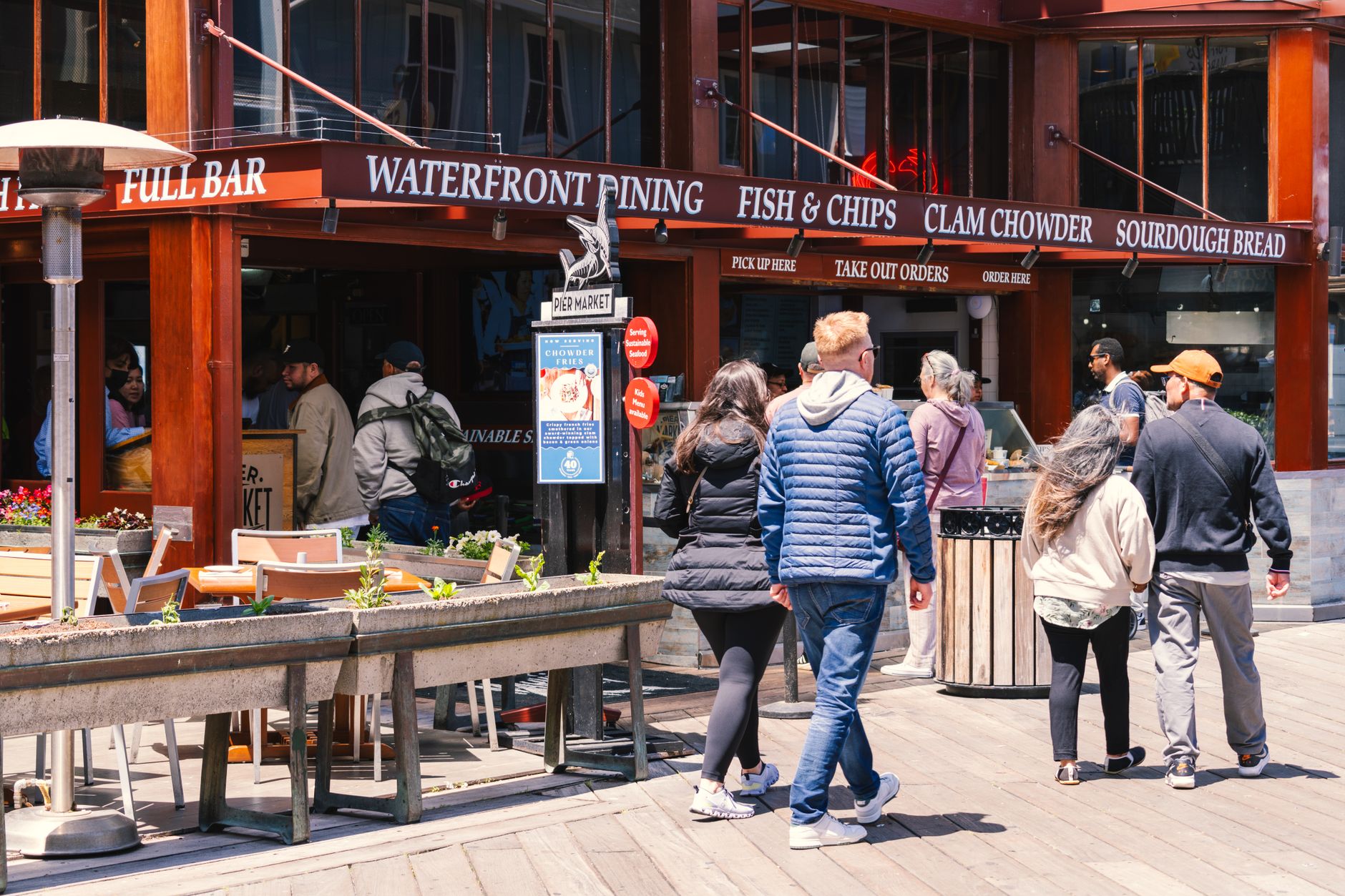 Hook Seabar on Denman Street closing after nine years