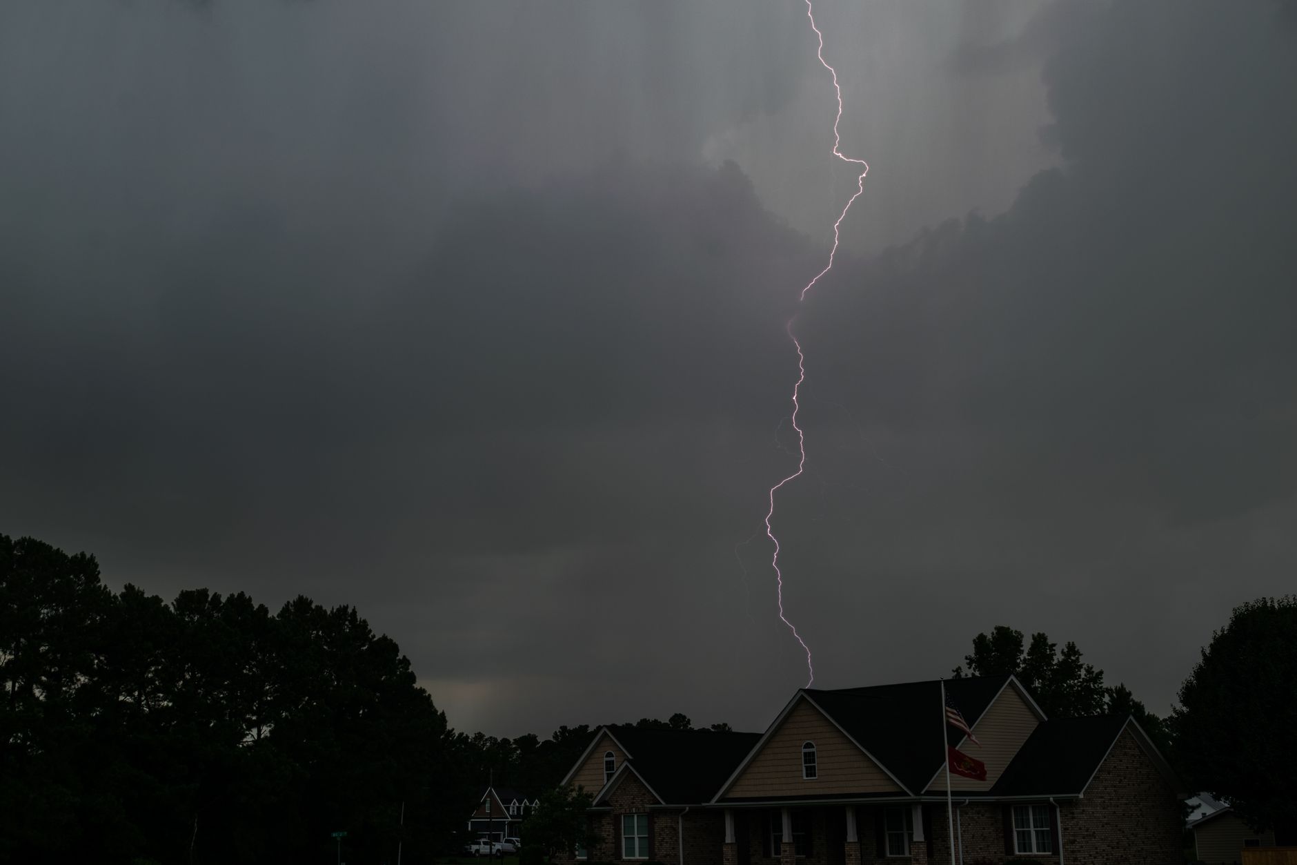 Severe thunderstorm watch issued for Edmonton as hail and tornado risk looms