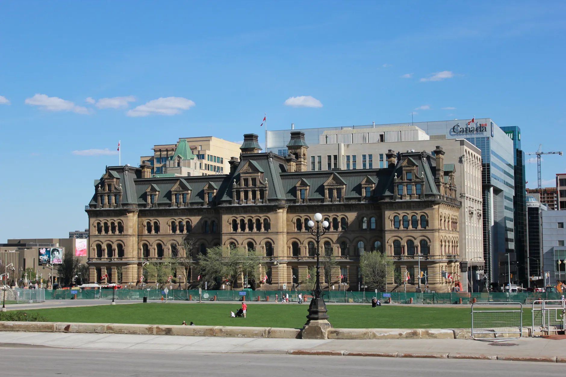 Trump signs order to remove Canadian products from U.S. federal government procurement