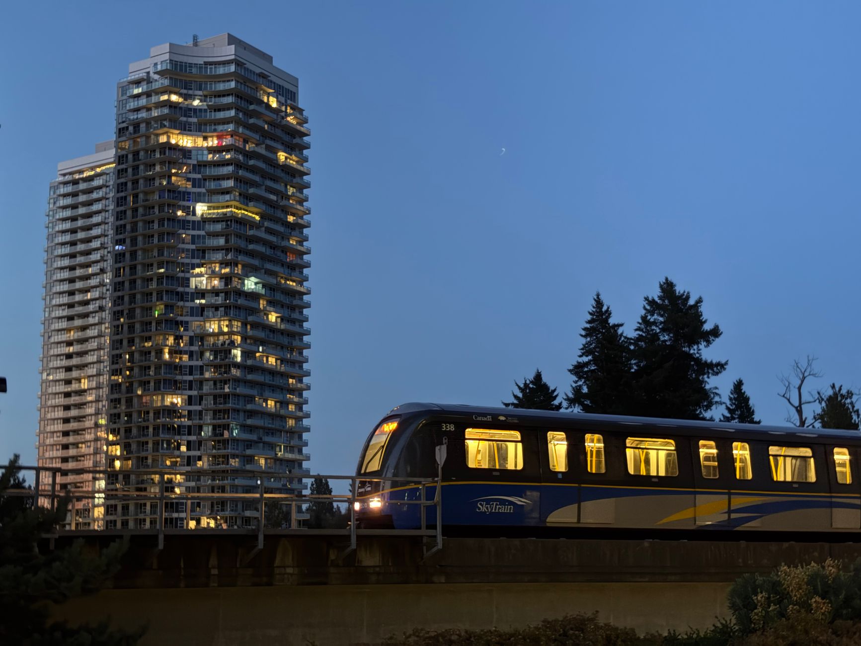 Both BC parties promise SkyTrain to Newton, aligning with Surrey's new mayor's vision