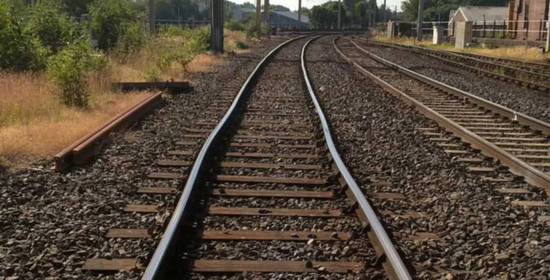Heat waves strain Toronto's transit system with reduced speeds and derailment risks