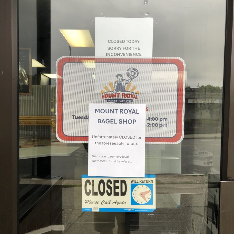 Mount Royal Bagel Factory closes after 27 years on North Shore