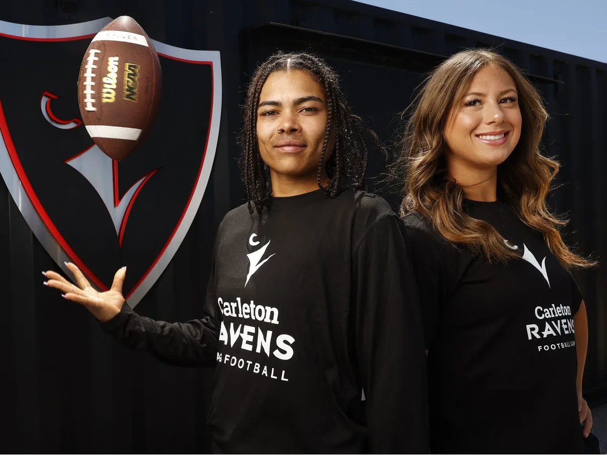Women's flag football boom opens university pathway for Ottawa athletes