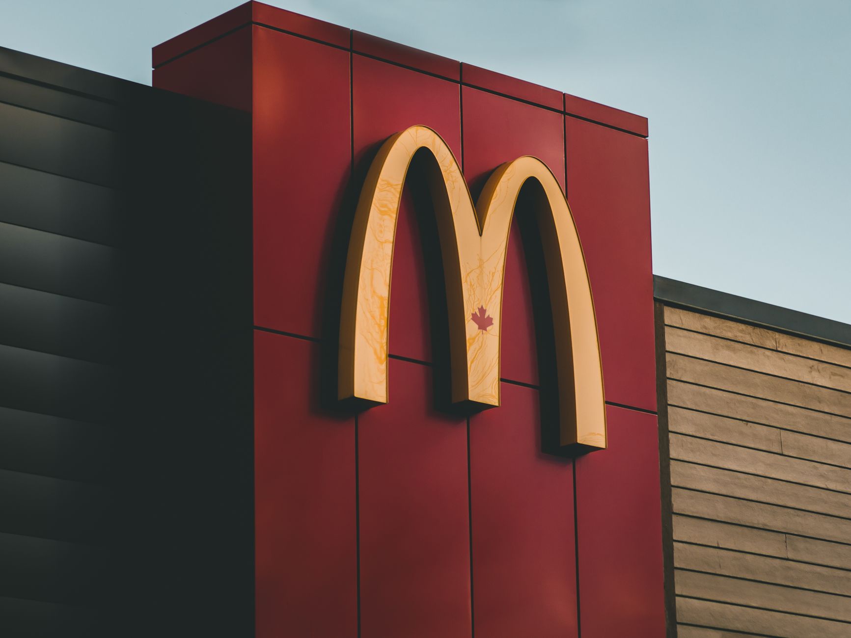 McDonald's and alcohol delivered by drone to Special Handling Unit inmate