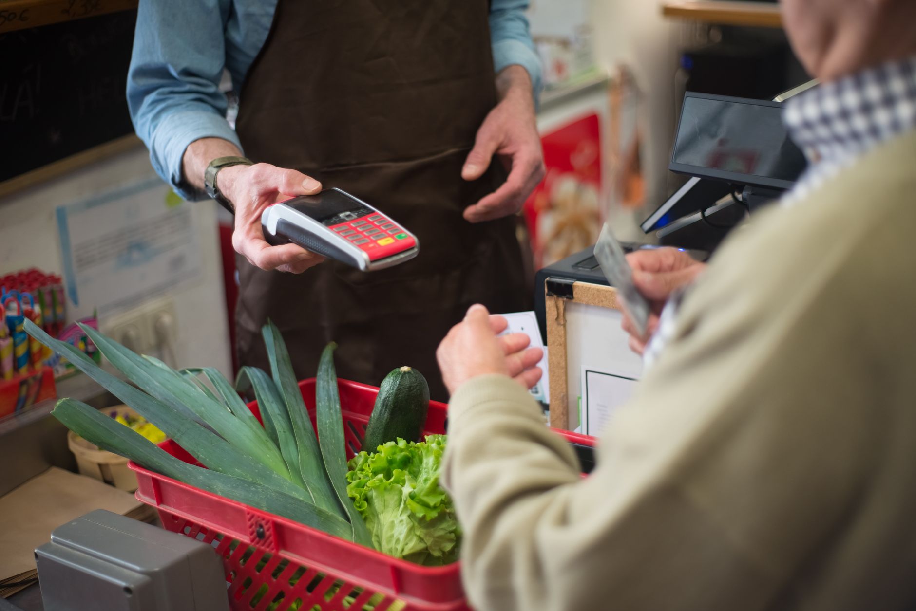 Canada Groceries Benefit replaces GST credit with 25% higher quarterly payments