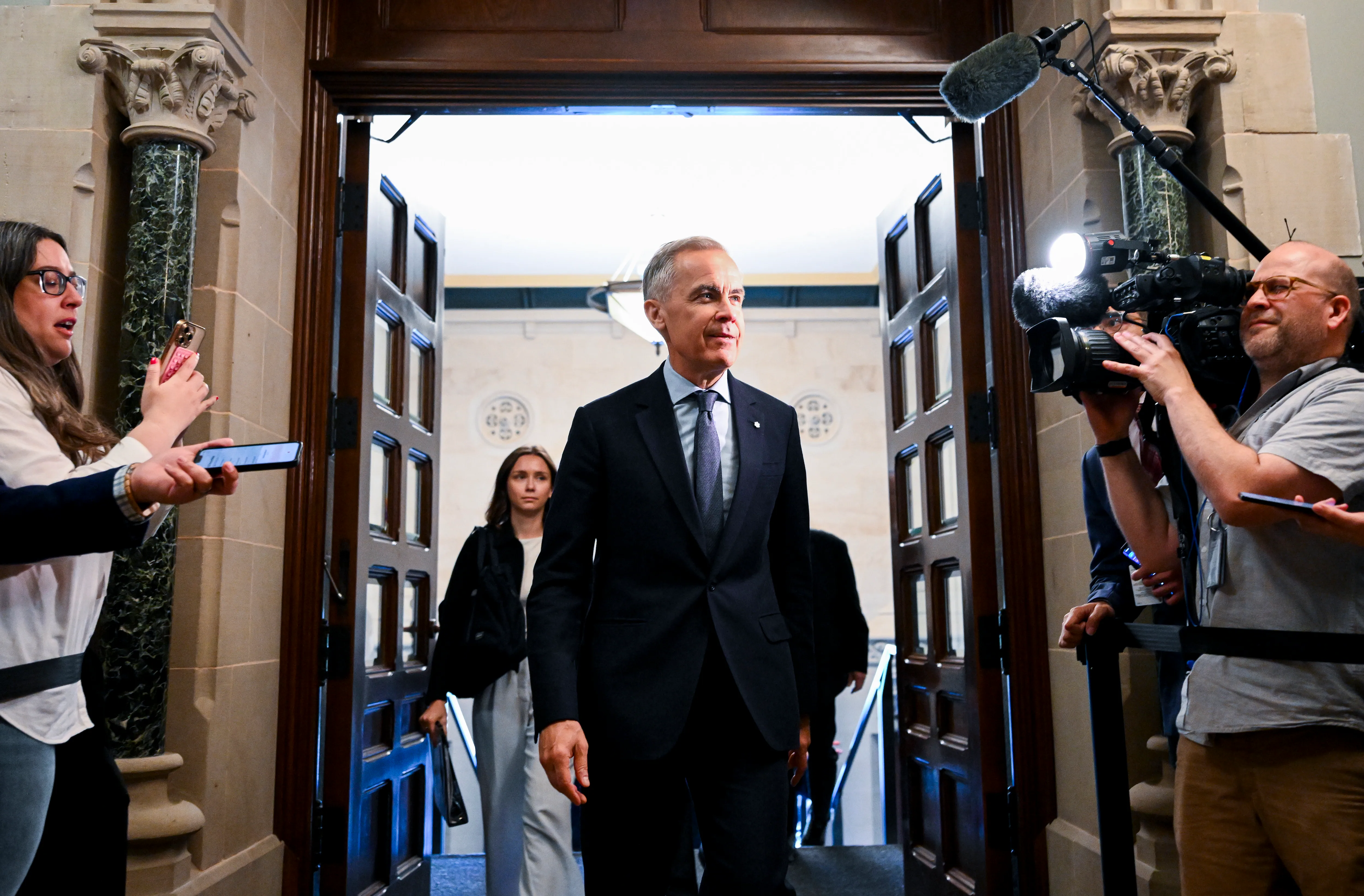 Canada's Prime Ministers Are Ruling Like Uncrowned Kings