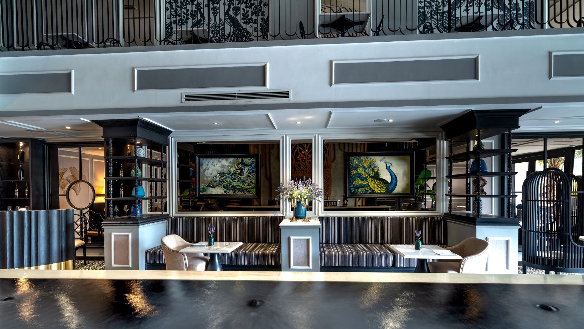 Bayside Lounge, West End icon for 47 years, closes at month's end