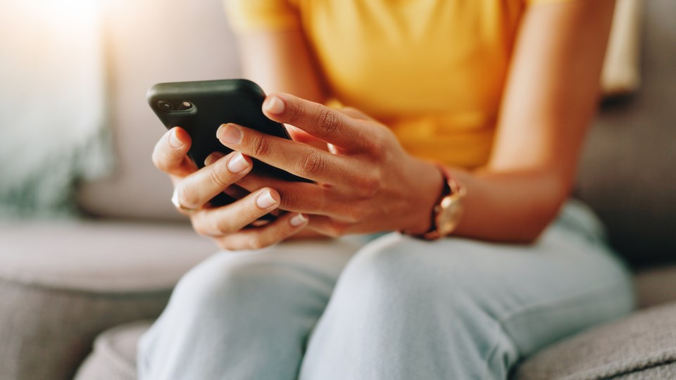AI mental health tools are becoming easier to access, but experts warn against mistaking them for real therapy
