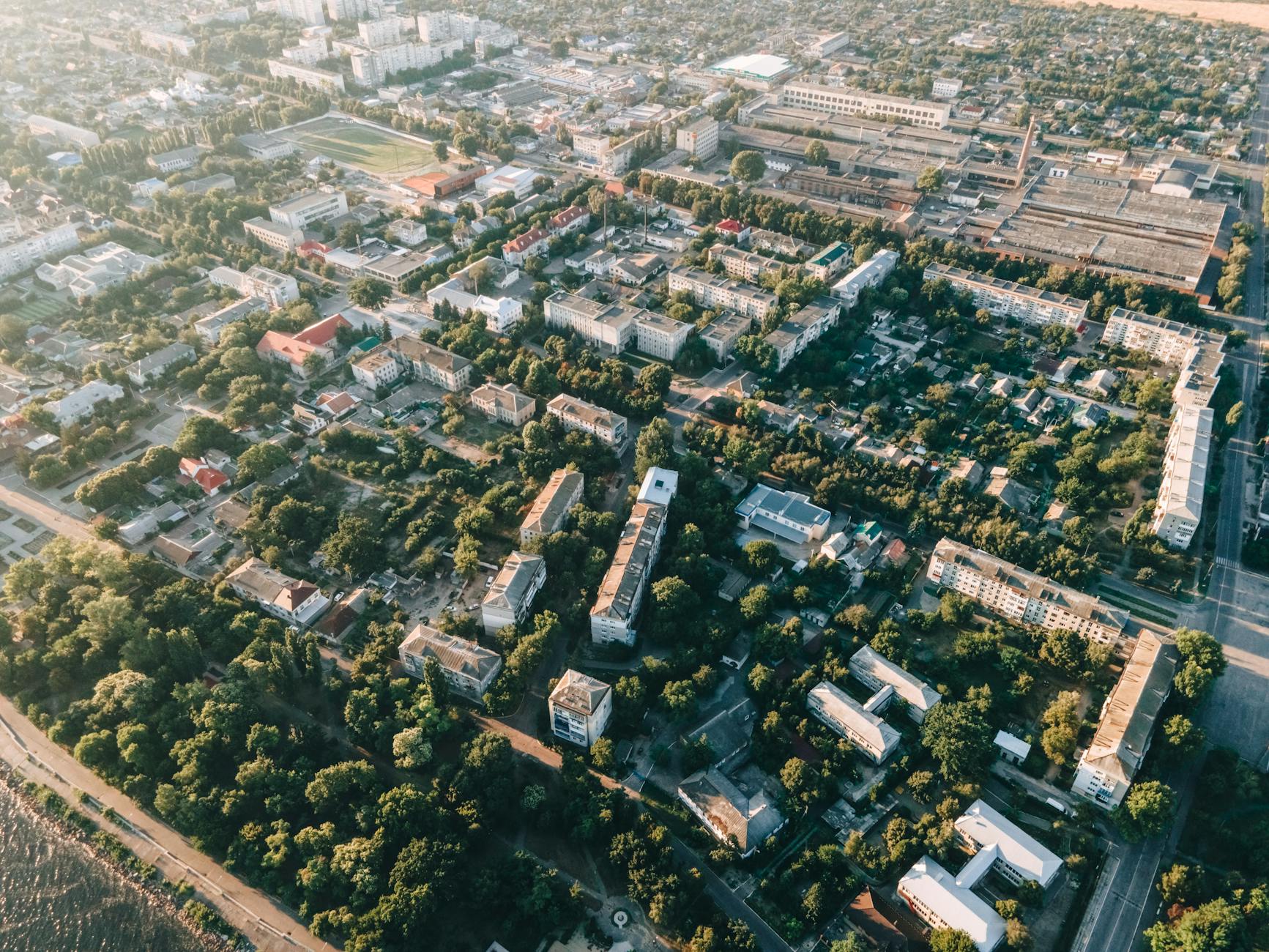Canadian cities team up on military infrastructure planning