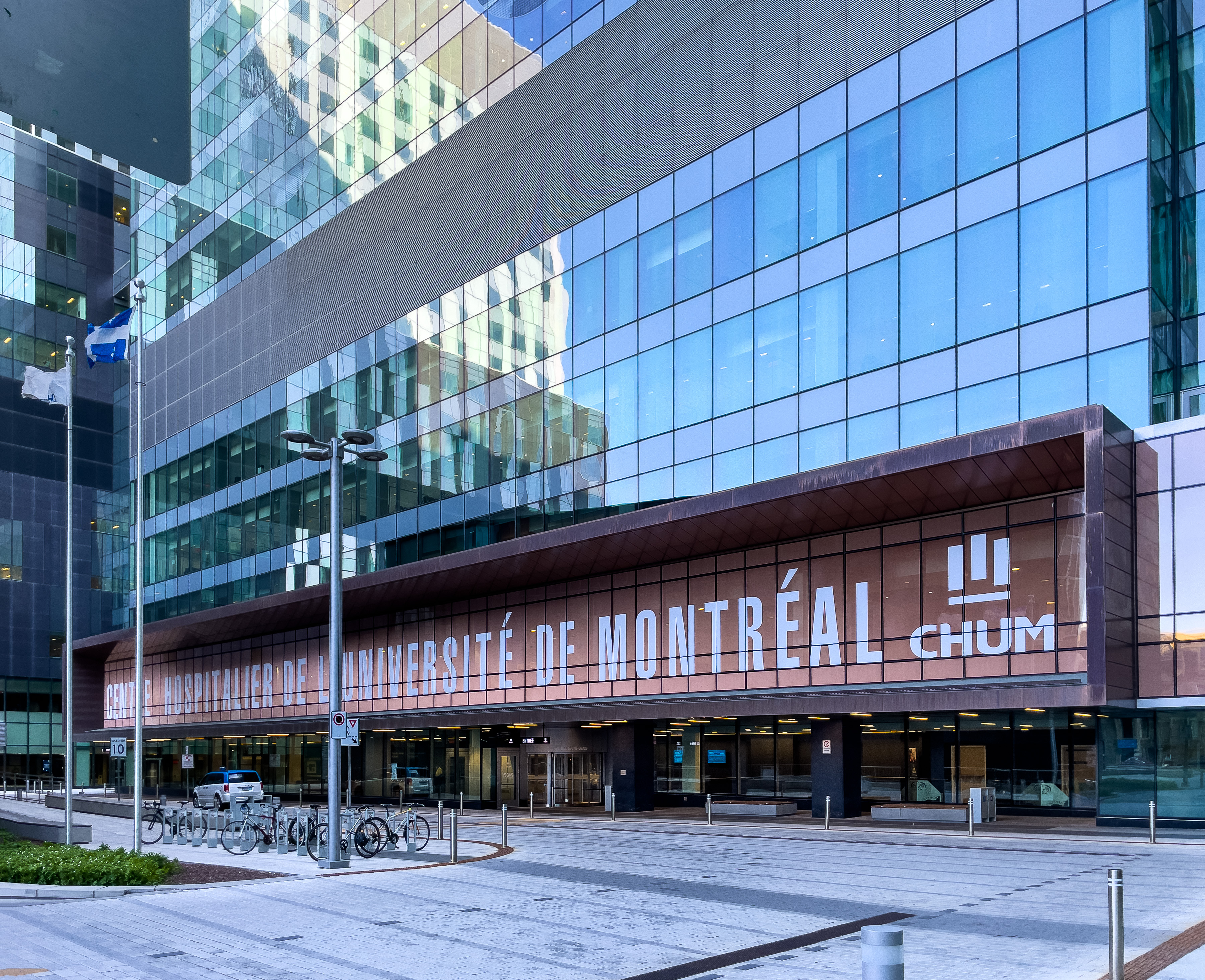 Suspected Ebola patient isolated at CHUM; isolation lifted after testing