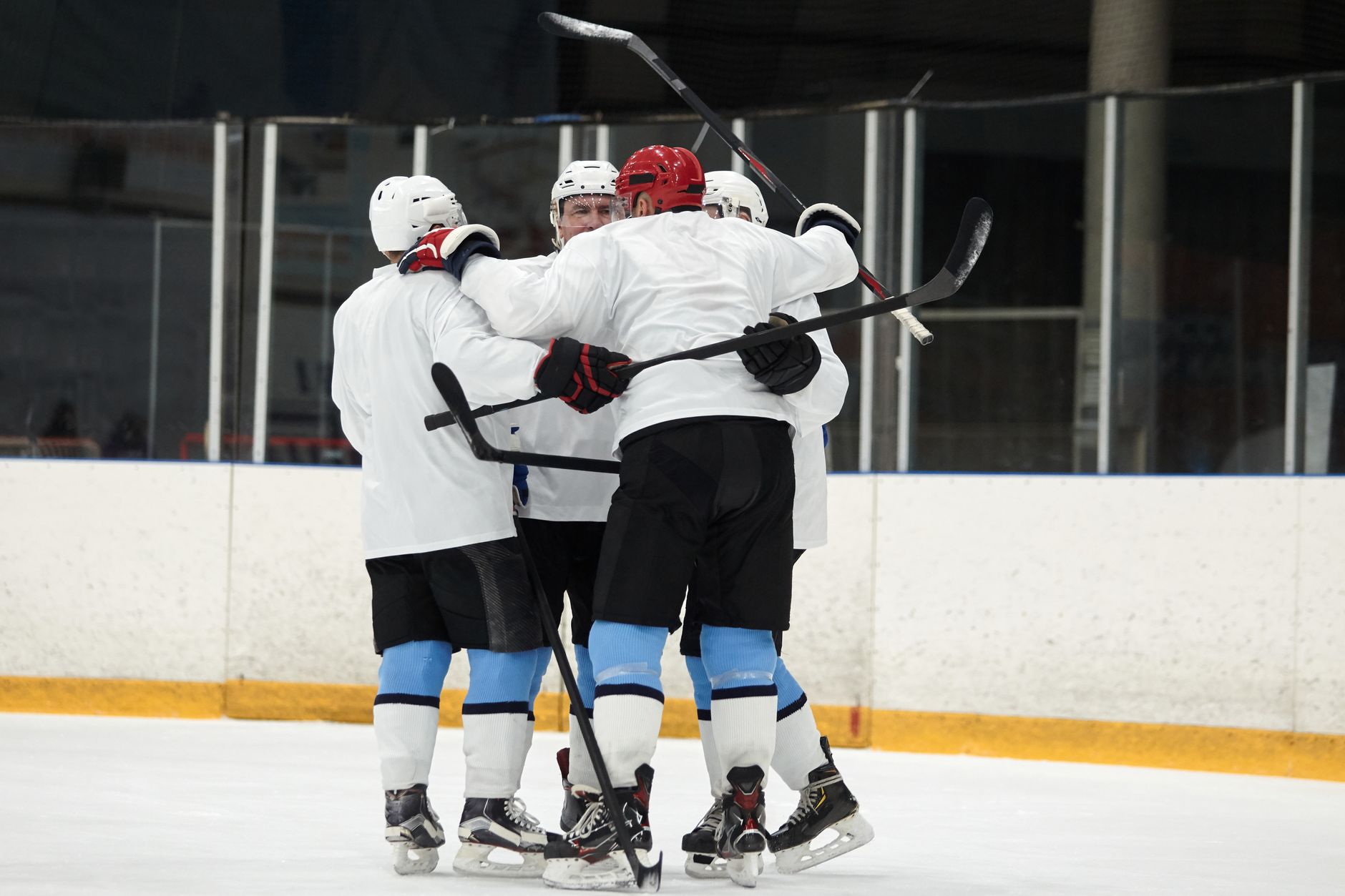 Leduc Minor Hockey player wins LMHA scholarship