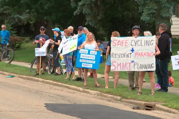 Edmonton biking compromise preserves parking on 50th Street at higher cost