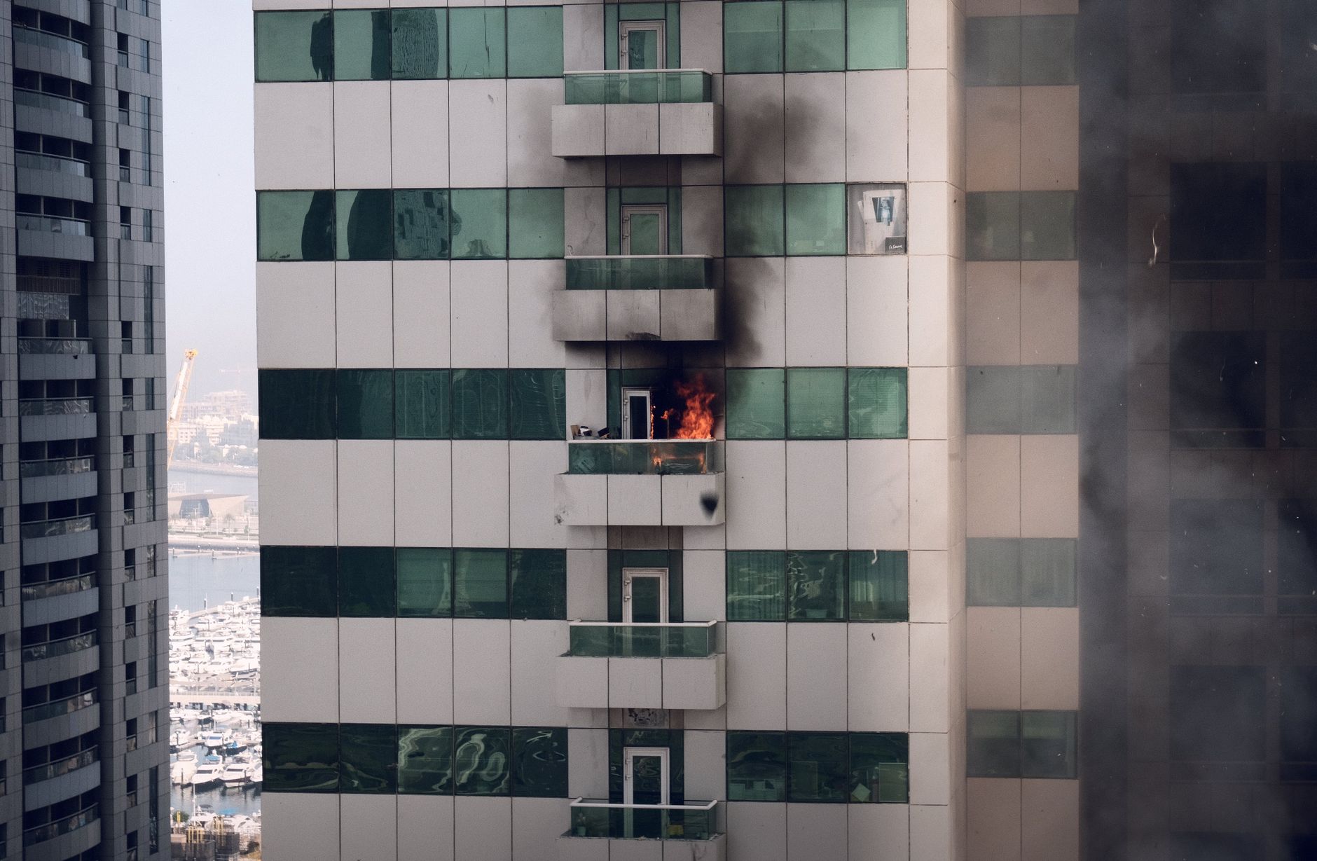 One dead in Scarborough highrise fire on 16th floor Tuesday morning