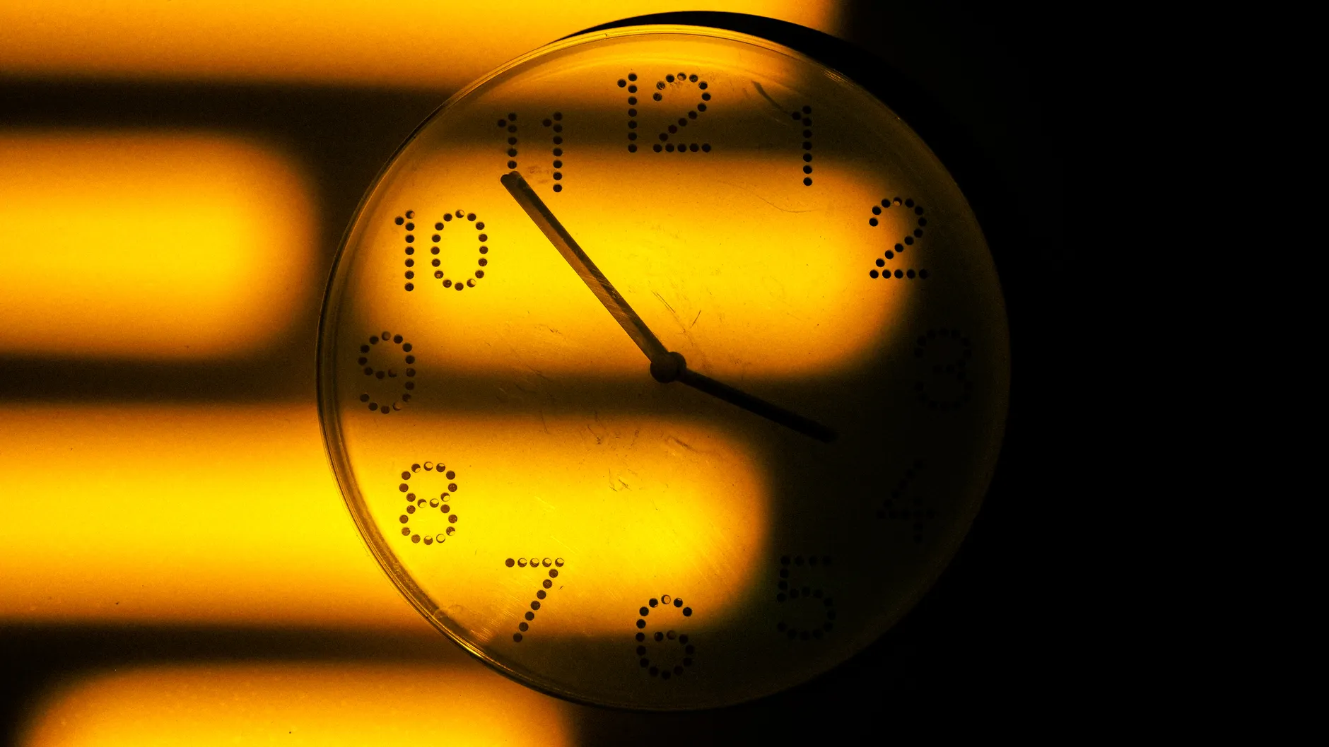 Ontario northwest moving to permanent daylight time to align with Manitoba