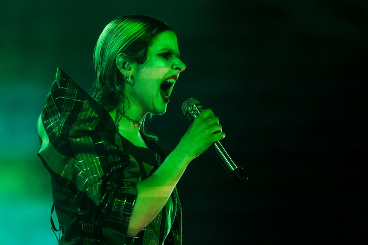 Klô Pelgag's Abracadabra Spectacle at Francos