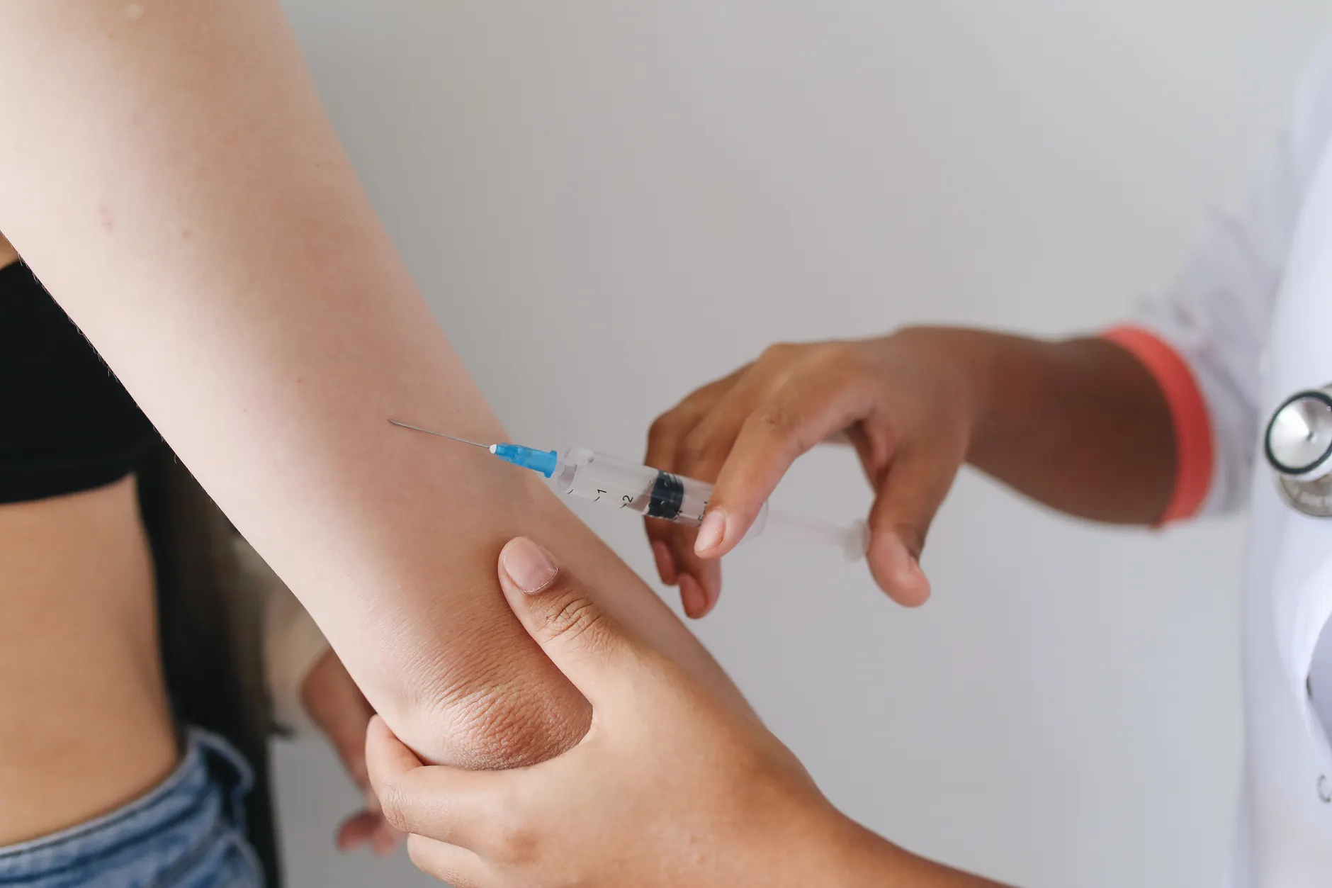 Alberta expands free RSV vaccine for all newborns born in hospital this fall