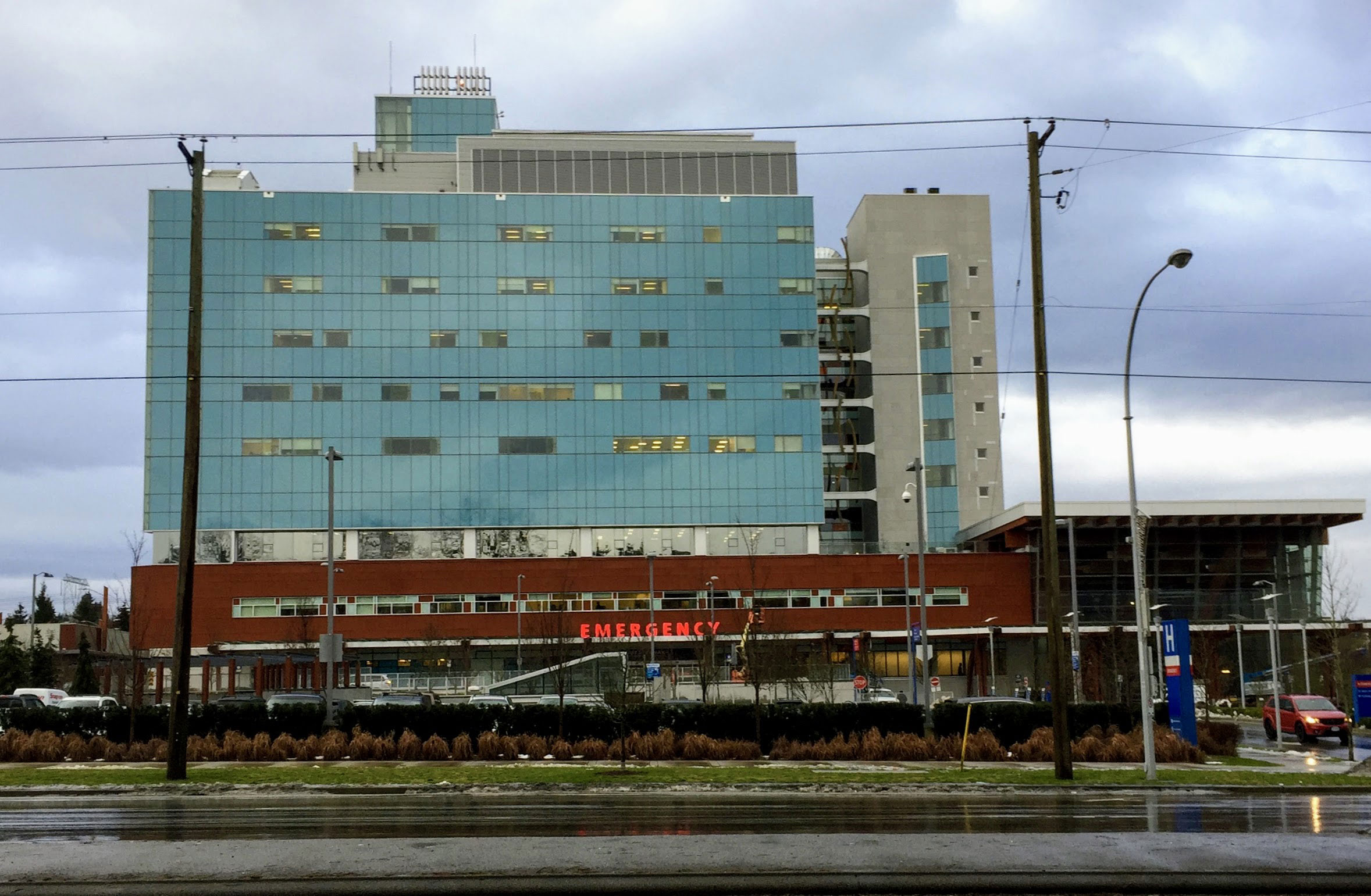 First robotic surgery at Surrey Memorial Hospital removes lung tumour successfully
