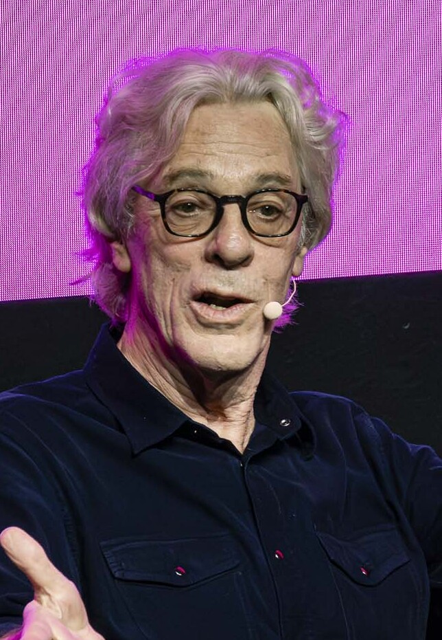 Stewart Copeland brings Police stories to sold-out Hollywood Theatre