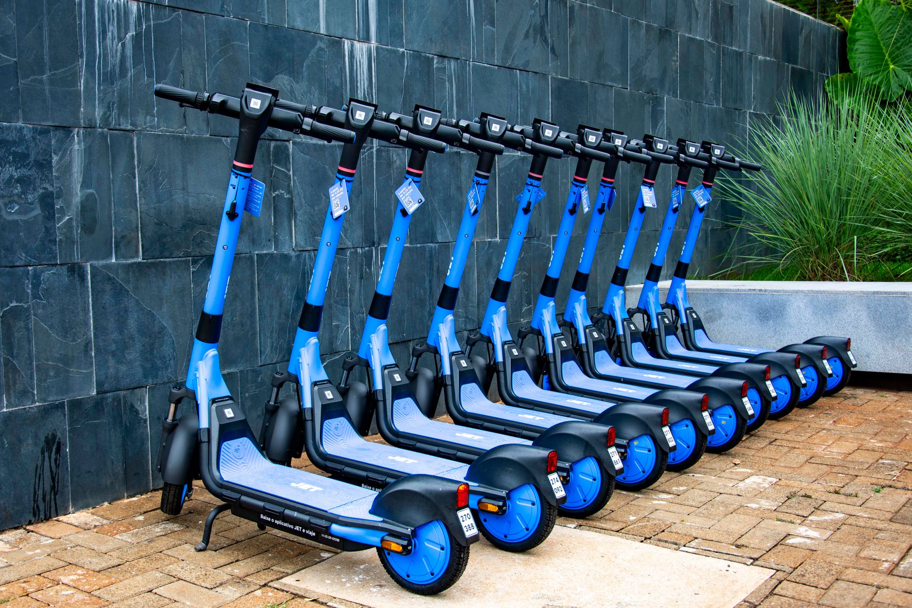 Edmonton council weighing rule changes for e-scooters and e-bikes amid safety concerns