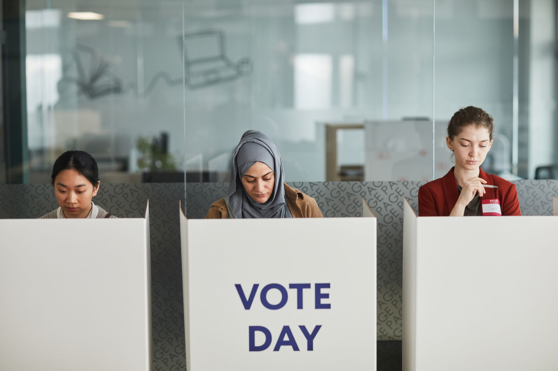 Alberta's chief electoral officer wants boundary changes delayed or the 2027 election pushed back