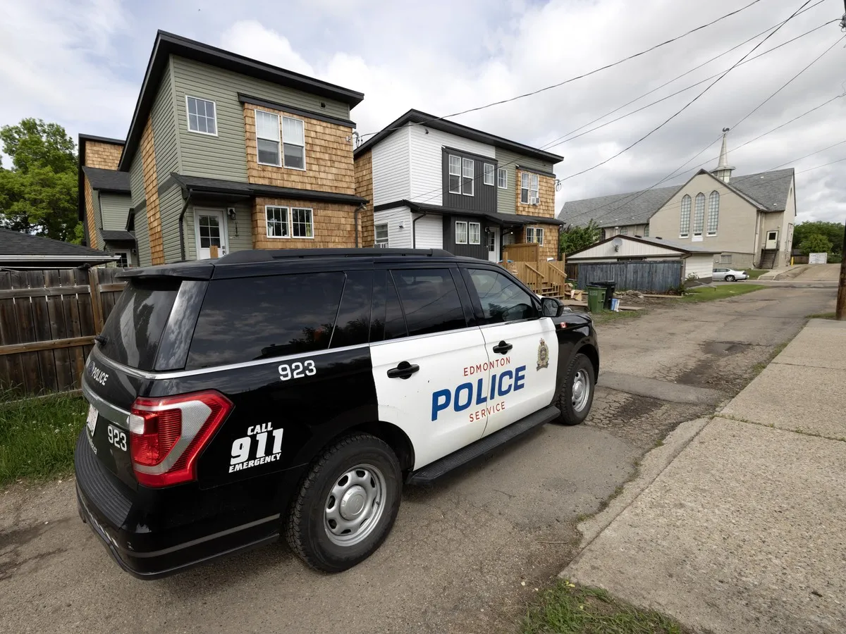 Edmonton homicide investigators probe two deaths in hours