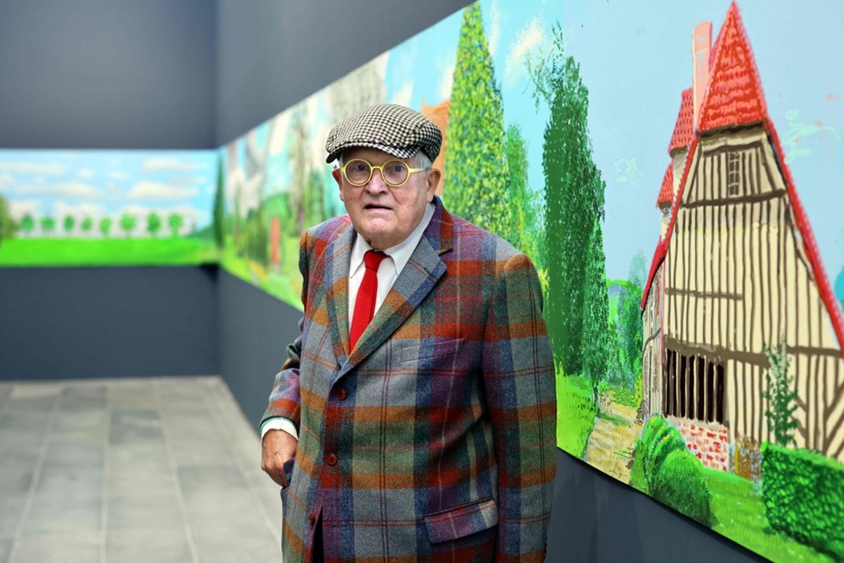David Hockney, painter of luminous pools and landscapes, dies at 88