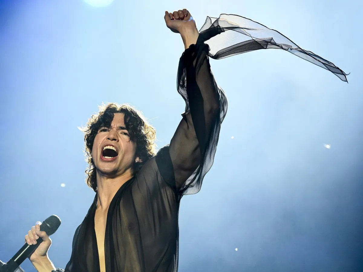 Conan Gray, Myles Smith, Natasha Bedingfield draw thousands to Bluesfest's pop night