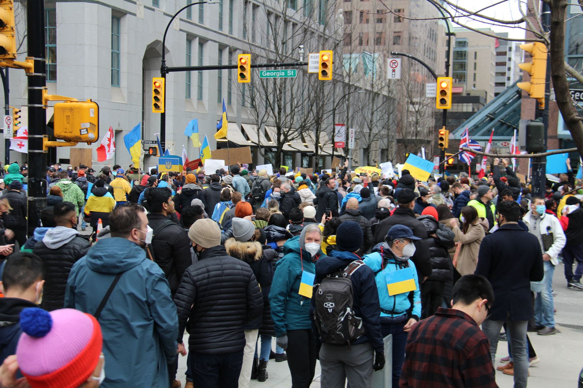 Edmonton infill protesters galvanized by Premier Smith's critical comments on zoning