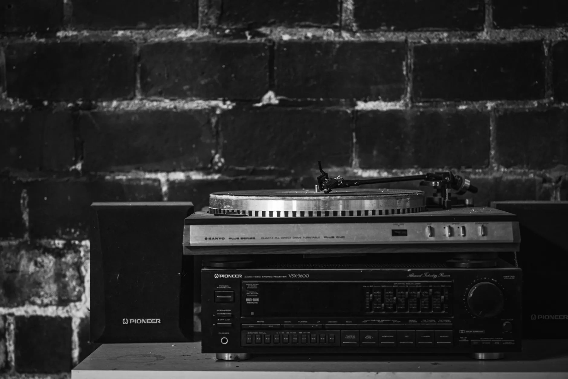 FONO brings hi-fi listening culture to Bronson Avenue