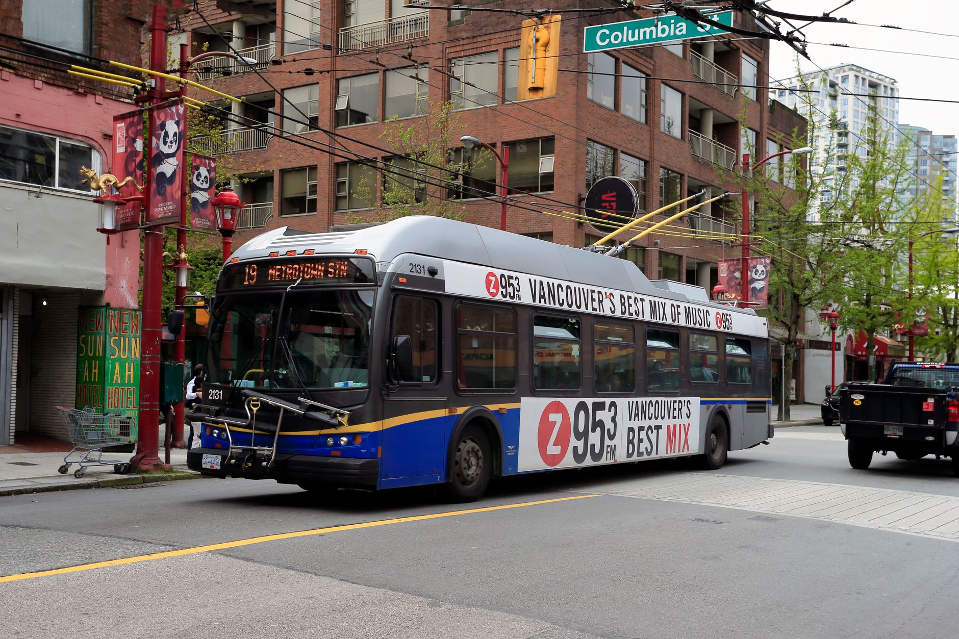 Vancouver's new left-leaning council faces first tests without a majority