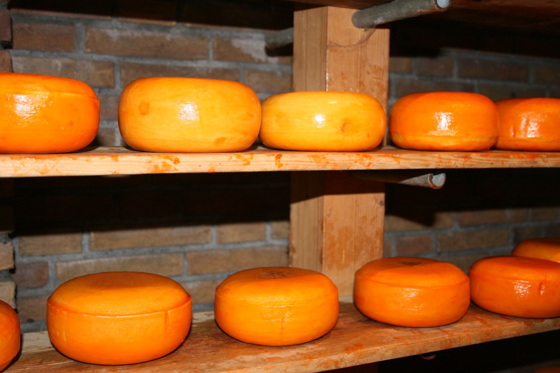 Dozen organic cheeses from Quebec cheesemaker recalled across Canada for listeria
