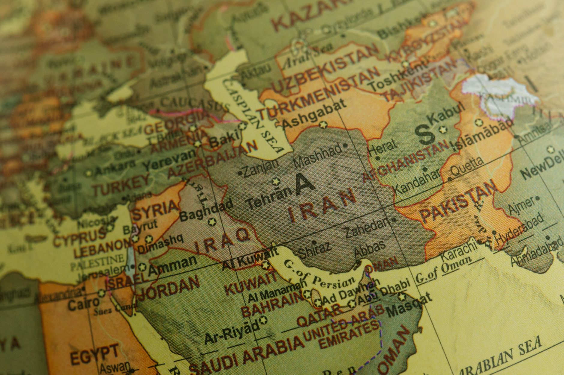 Iran and U.S. exchange fire in Gulf as ceasefire talks strain