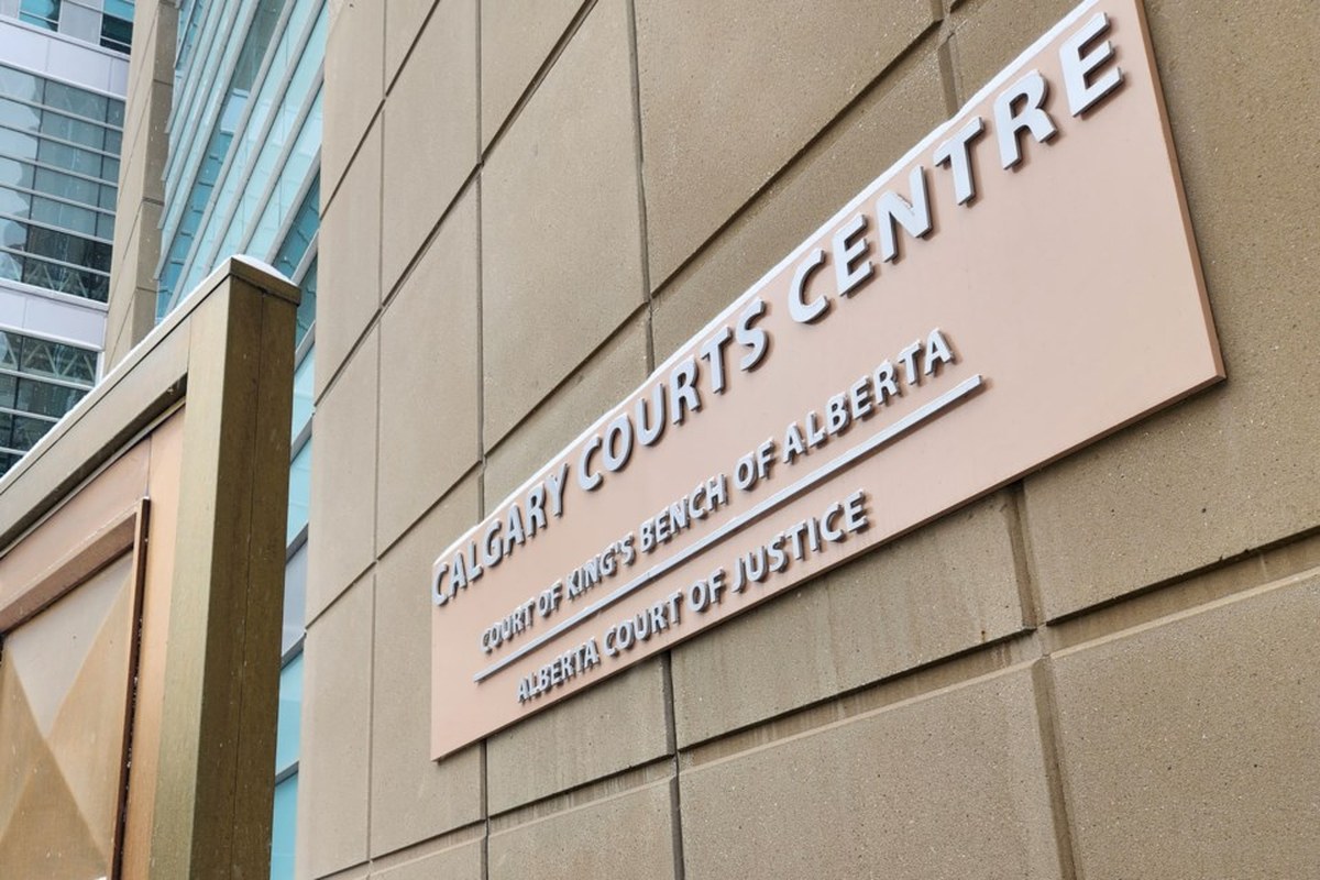 Couple accused in $5M investment fraud held over in Calgary court