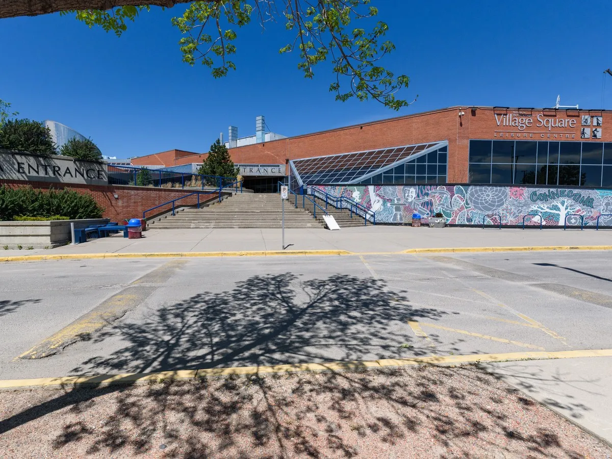 Village Square Leisure Centre closing for year-long overhaul