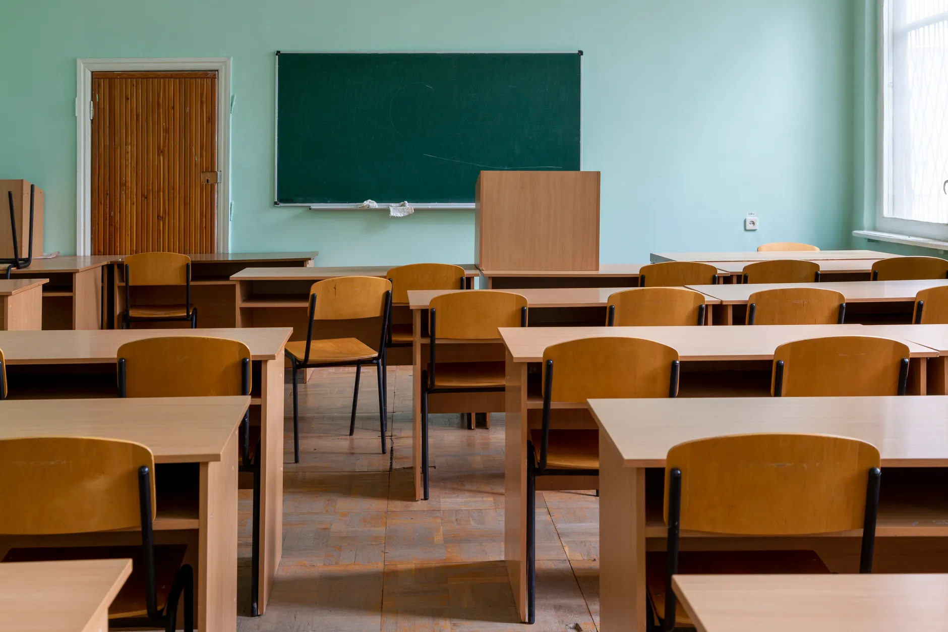 B.C. teacher banned 10 years for relationship with student after graduation