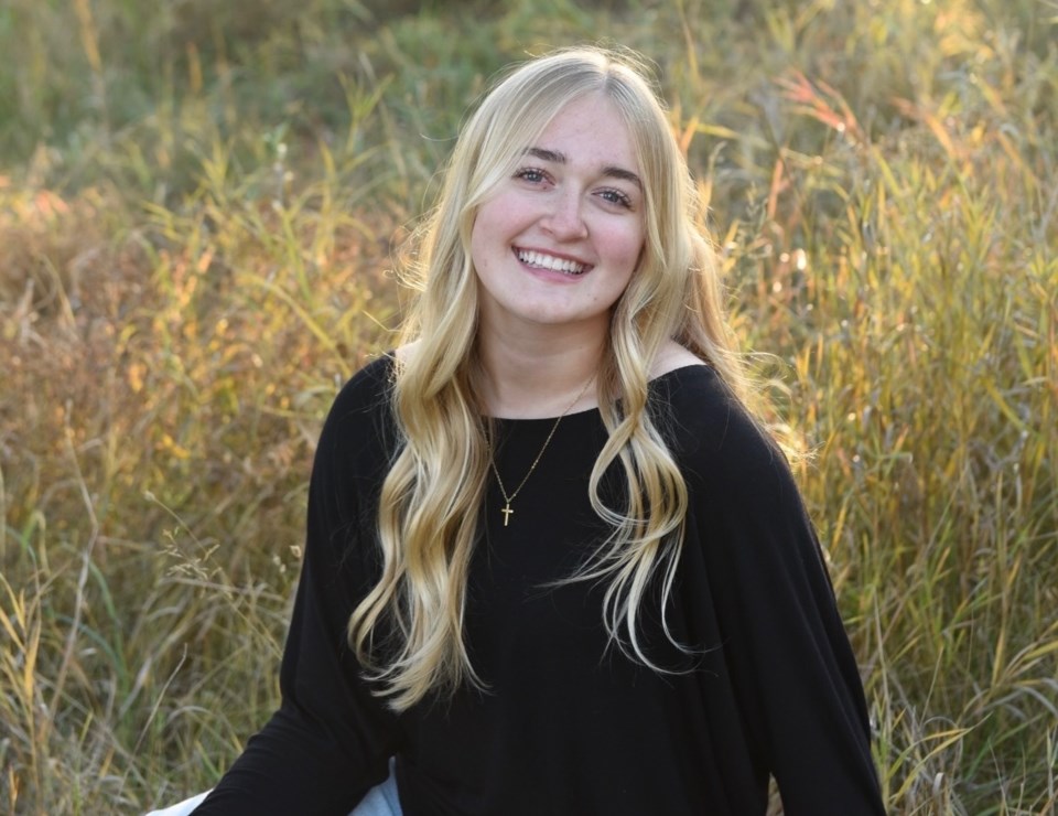 Foothills teen thriving without social media ahead of proposed age-limit law