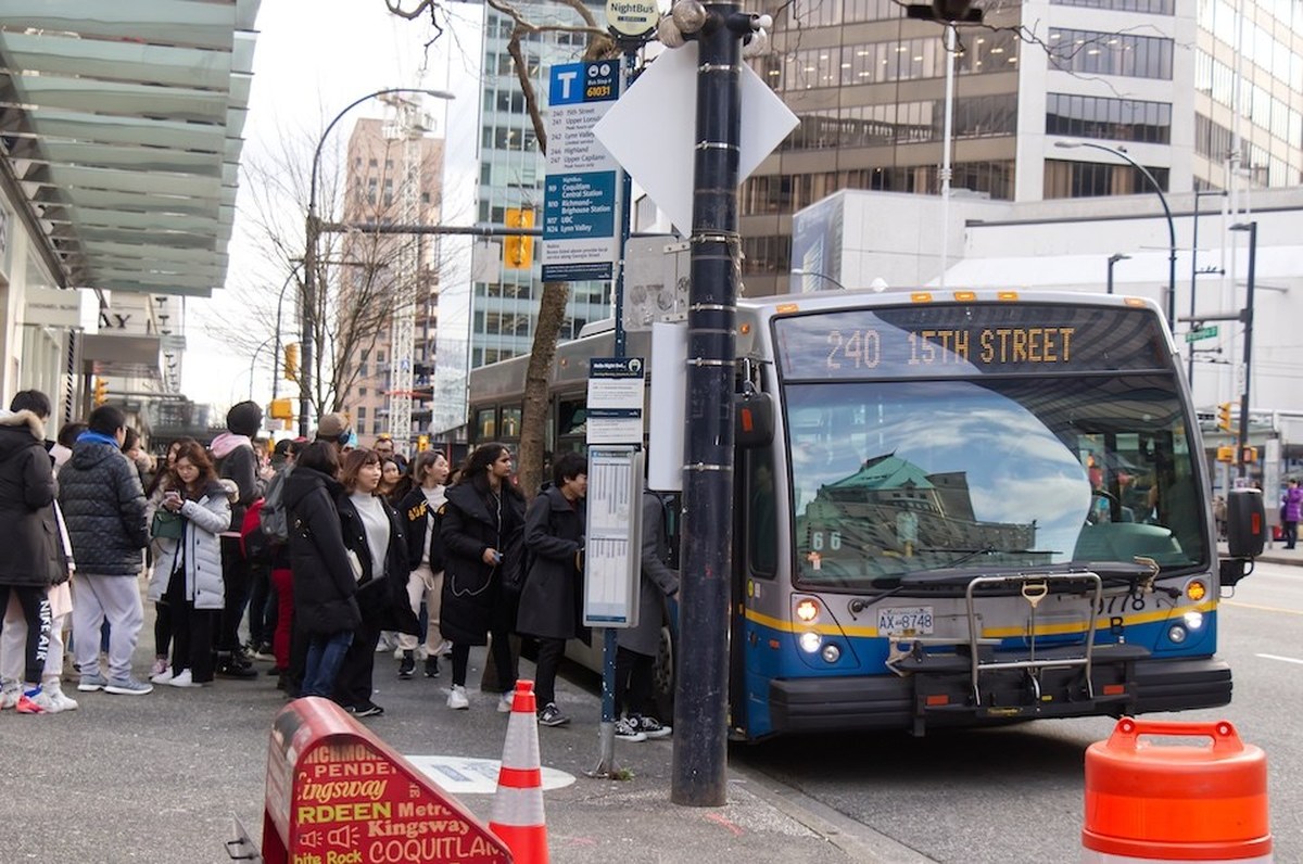 City council approves low-income transit pass motion