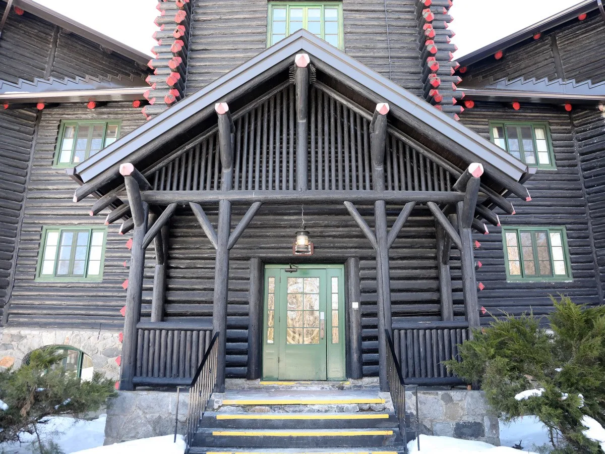 Château Montebello bidders given final chance to improve offers